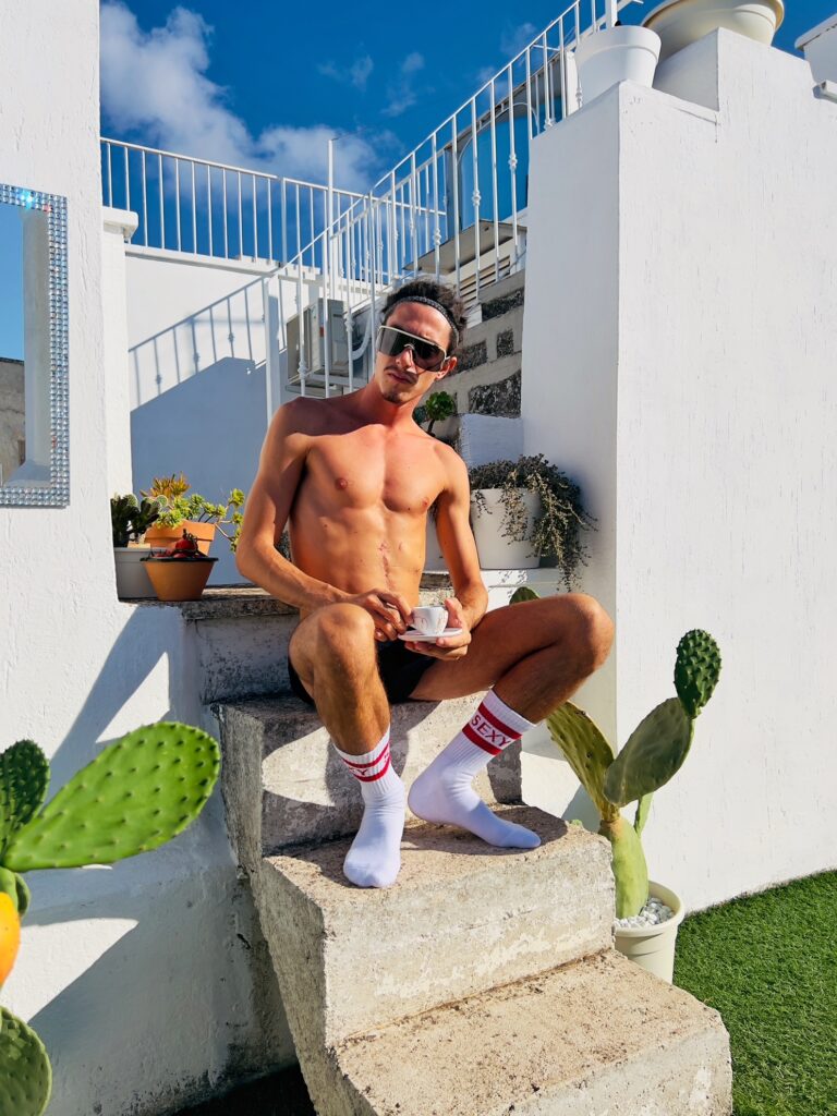 Relax in style the best gay and gay friendly accommodation in Puglia. Ostuni is Puglia’s gay urban destination gay travel gay Puglia gay Italy. Apartment q/40 is our top gay rental apartment accommodation Ostuni.
