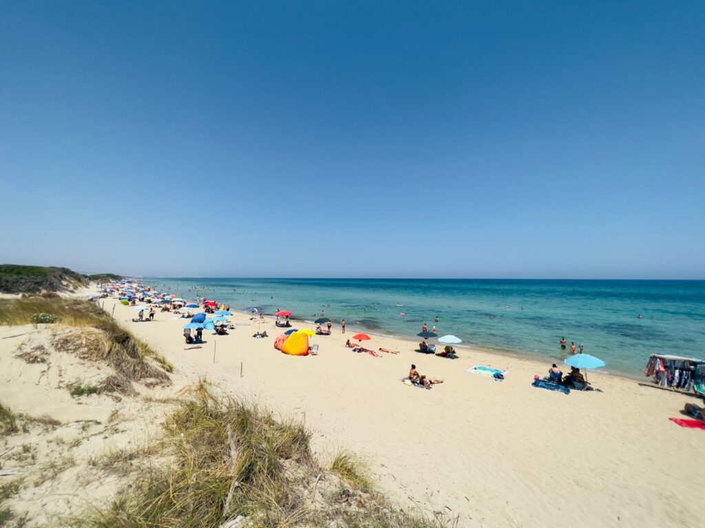 Torre Canne beach nearby Ostuni, the Big Gay Podcast from Puglia beach guide to Puglia | Photo © The Puglia Guys for the Big Gay Podcast from Puglia inclusive guides to Puglia,s best accommodation, beaches, restaurants and to gay Puglia, Italy’s top gay summer destination for LGBT travel.