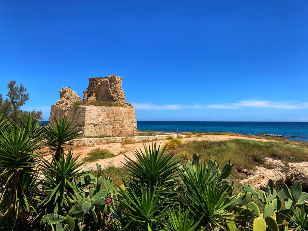 Capitolo beach guide, Monopoli, the Big Gay Podcast from Puglia beach guide to Puglia | Photo © The Puglia Guys for the Big Gay Podcast from Puglia inclusive guides to Puglia,s best accommodation, beaches, restaurants and to gay Puglia, Italy’s top gay summer destination for LGBT travel.